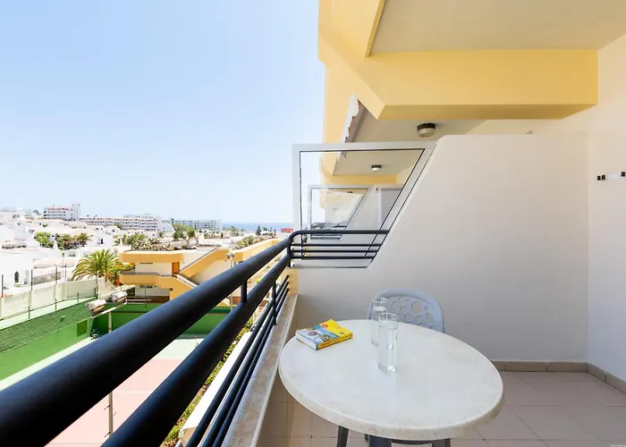 In San Eugenio Апартаменты Адехе